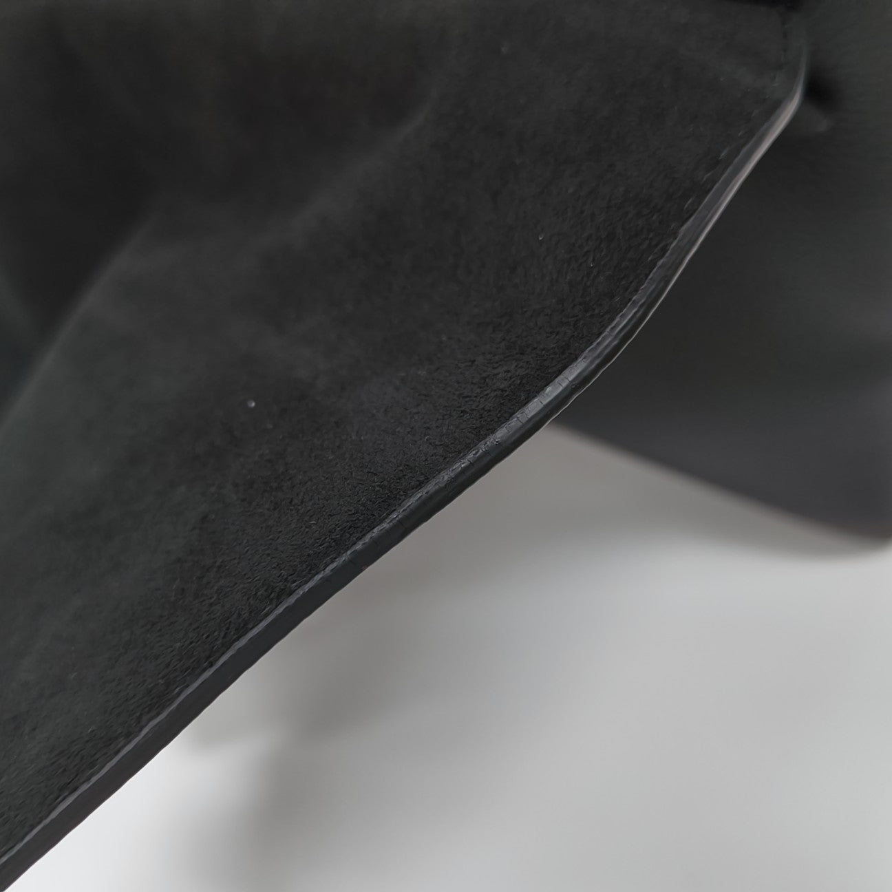 LOCKME Calfskin Black