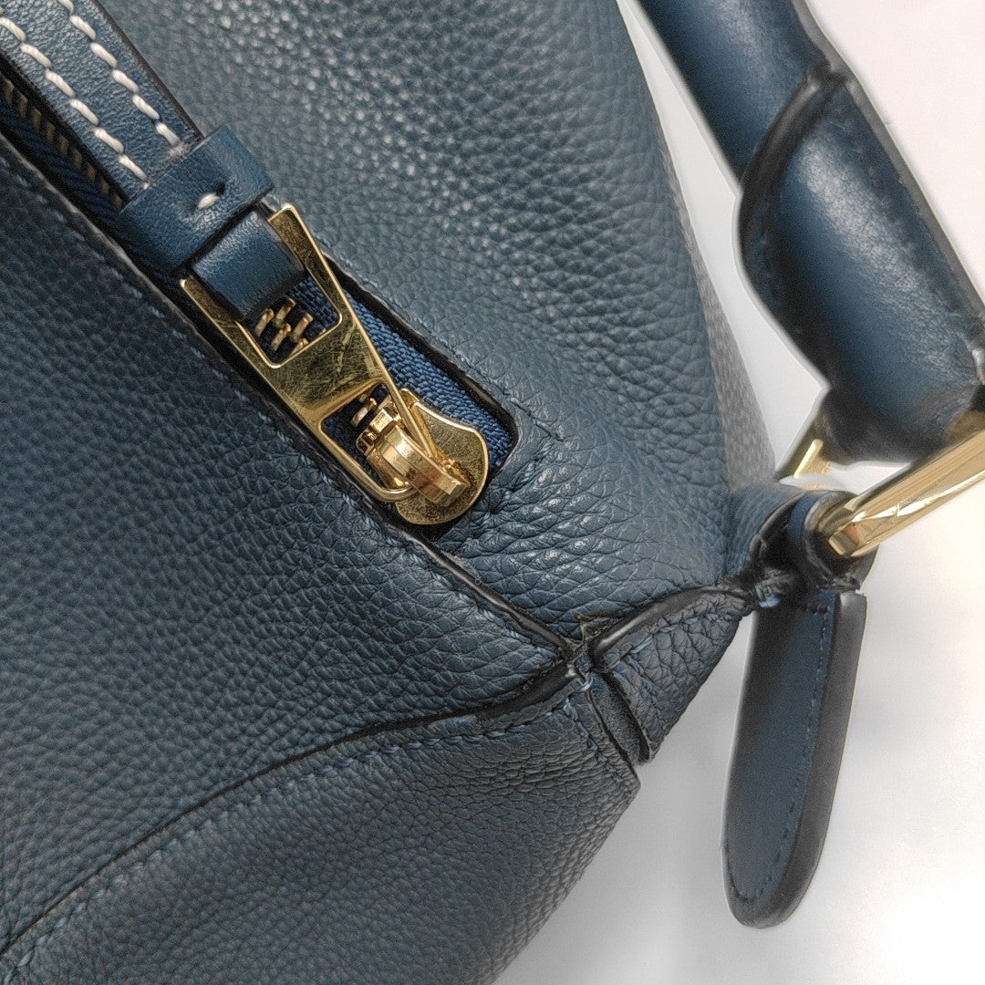Puzzle Medium Calfskin Blue