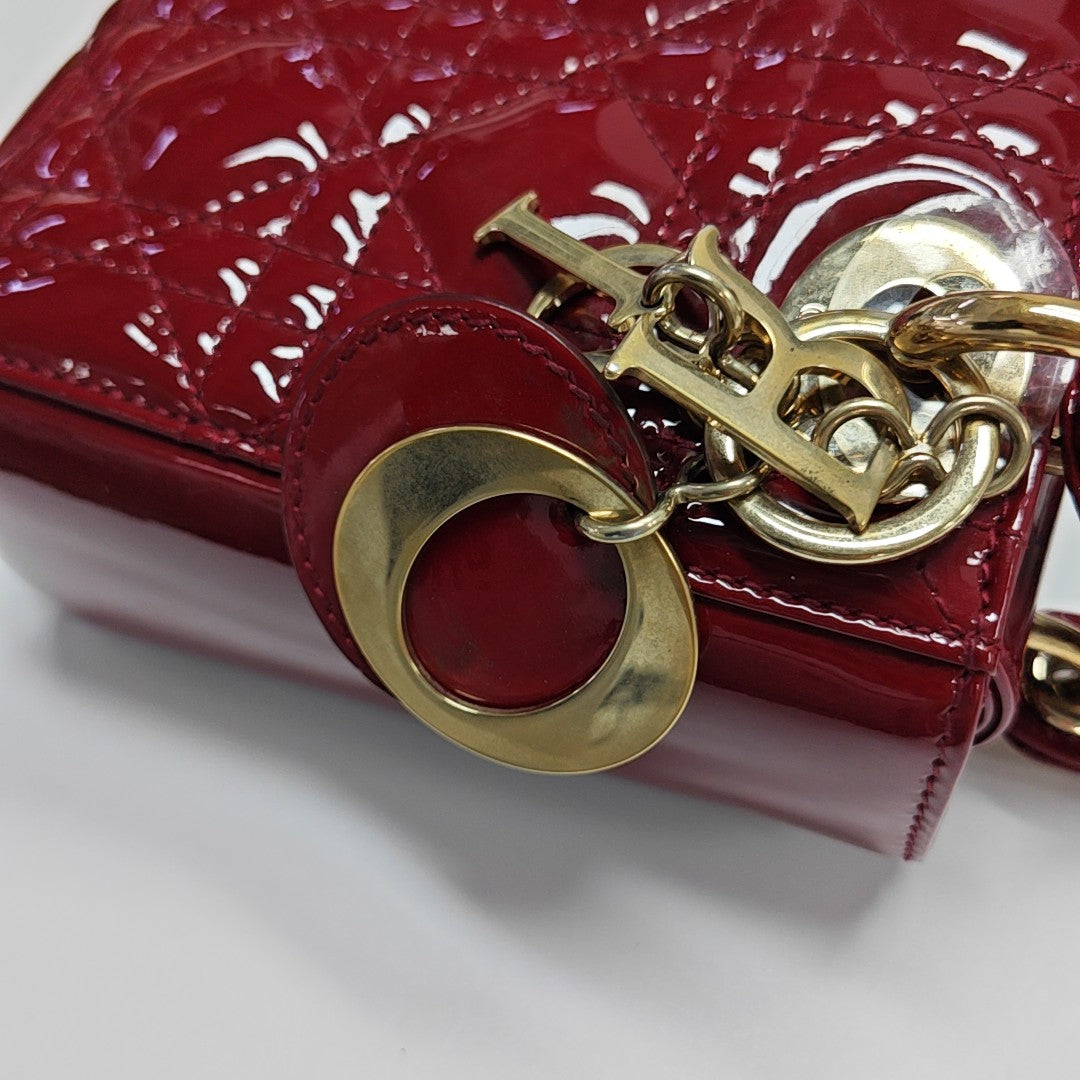 Lady Dior Mini Piel Charol Acolchada Roja