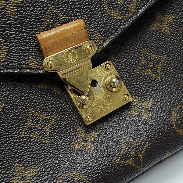 MÉTIS MM Monogram Coated Canvas Brown
