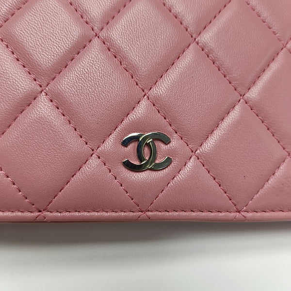 Quilted Lambskin Wallet Pink