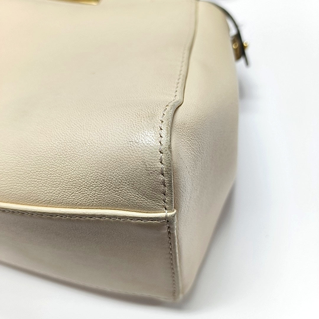 Peekaboo Mini Calfskin White