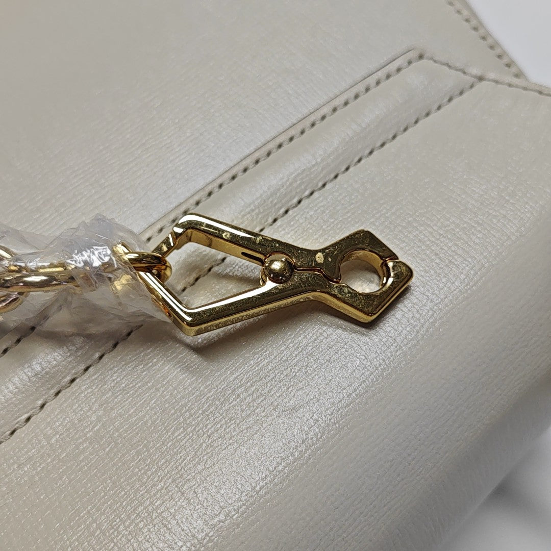 Horsebit 1955 Medium Calfskin White
