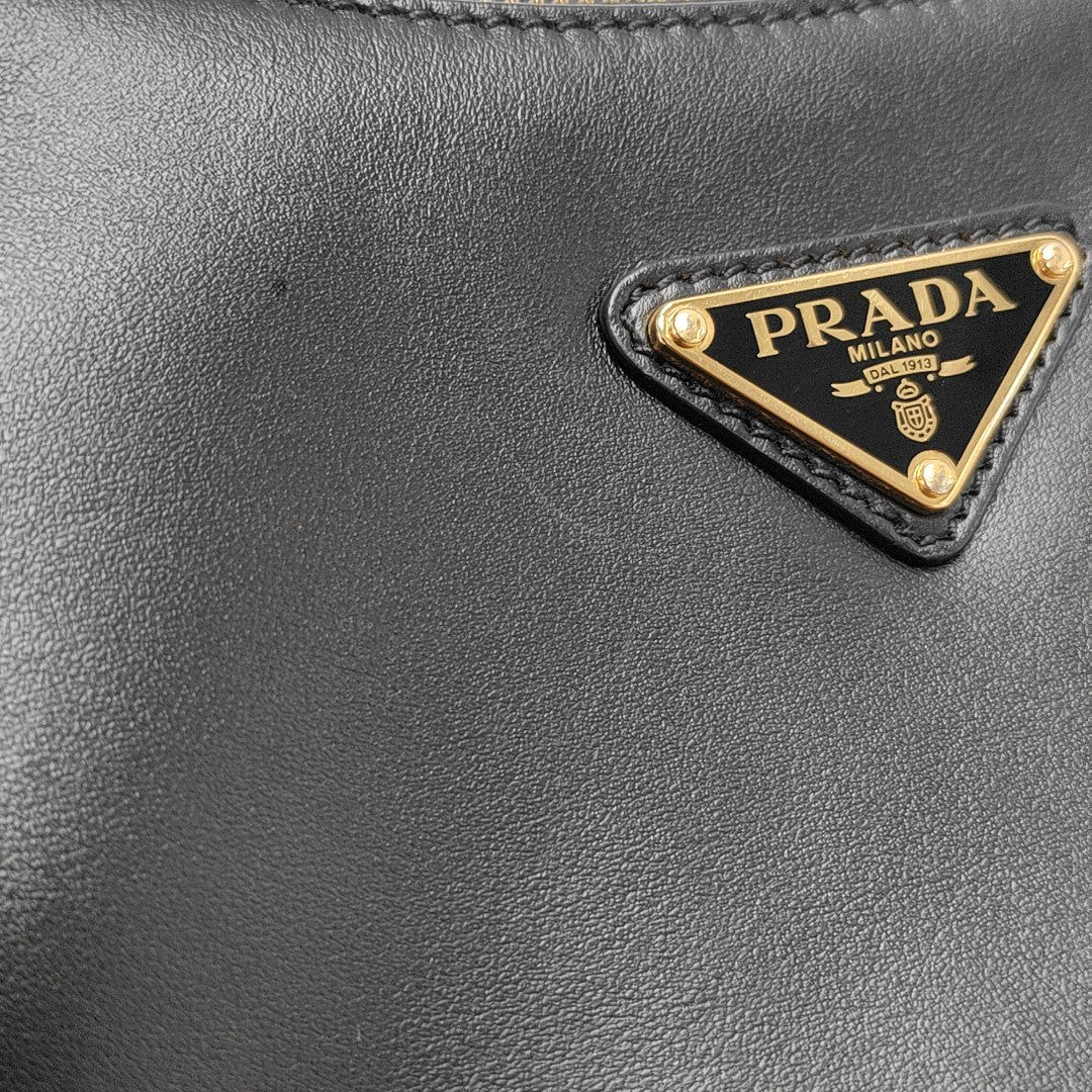 Calfskin Shoulder Bag Black