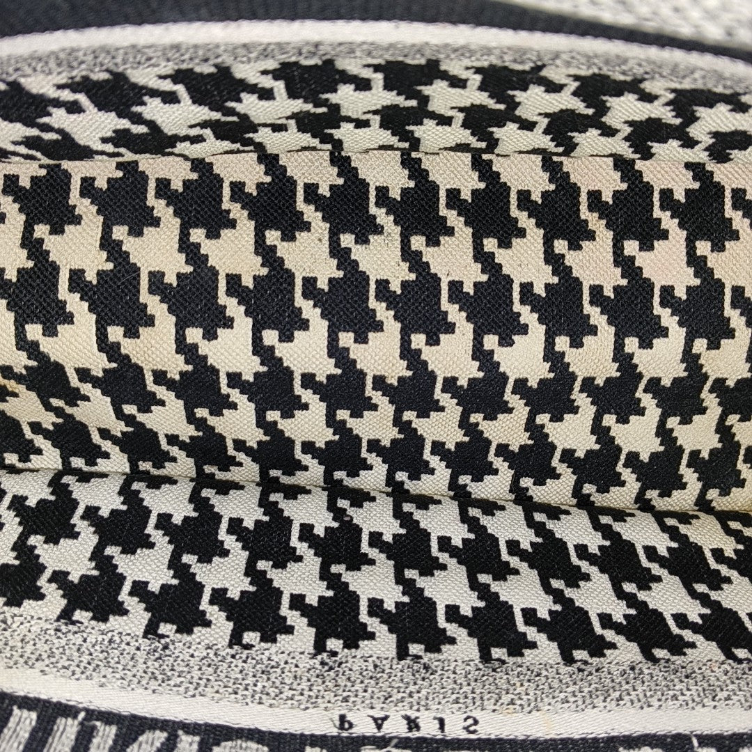 Book Tote Medium Fabric Black