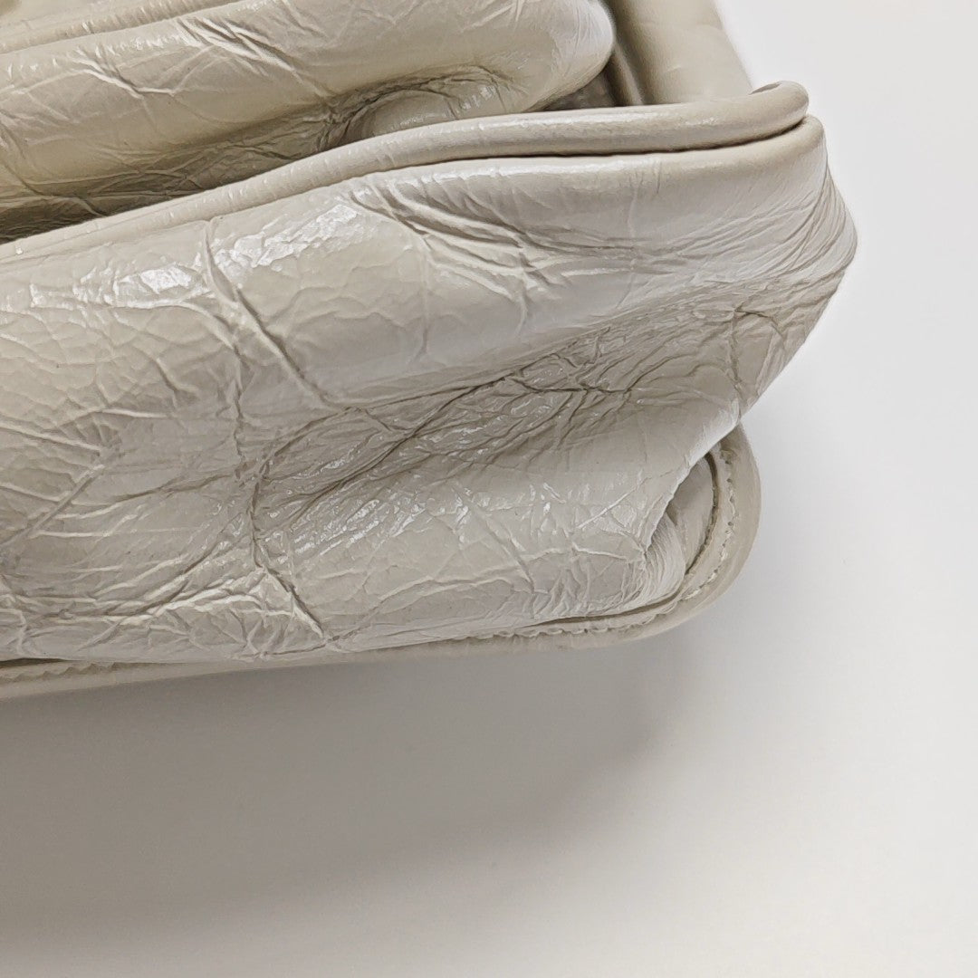 NIKI Medium Chevron Calfskin White