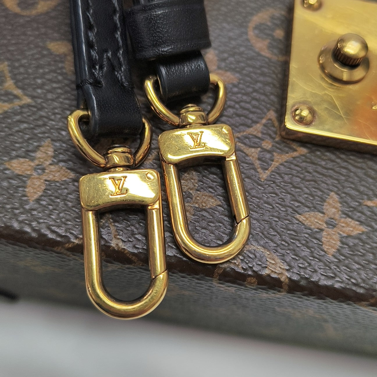 PETITE MALLE Monogram Coated Canvas Brown