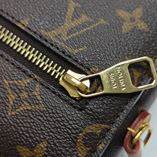MÉTIS MM Monogram Coated Canvas Brown