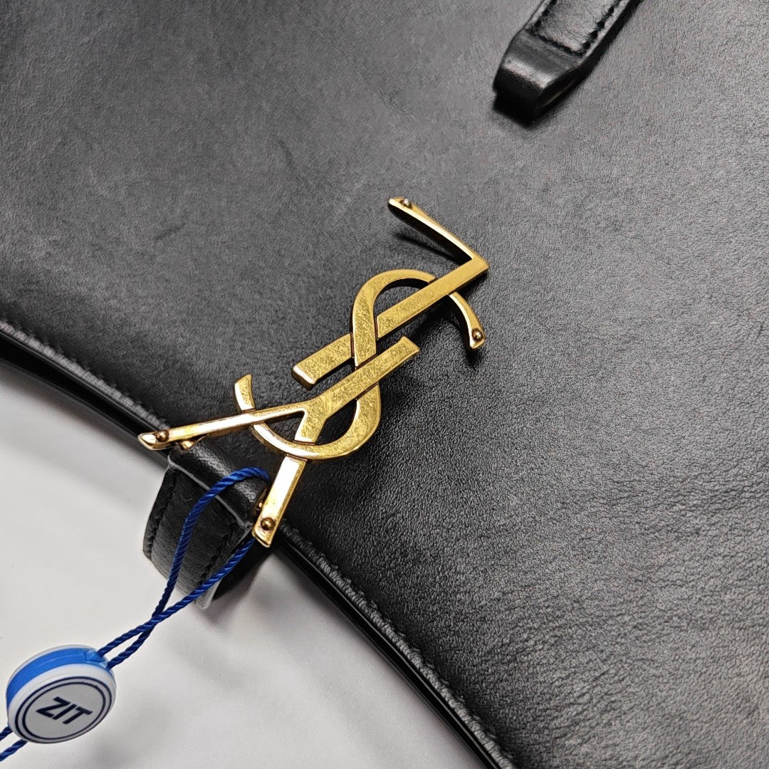 LE 5 À 7 Small Calfskin Black