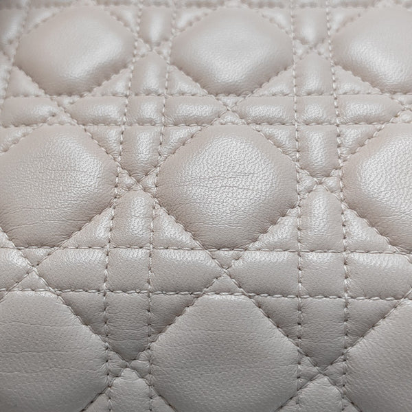Lady Dior Medium Cannage Lambskin Pink