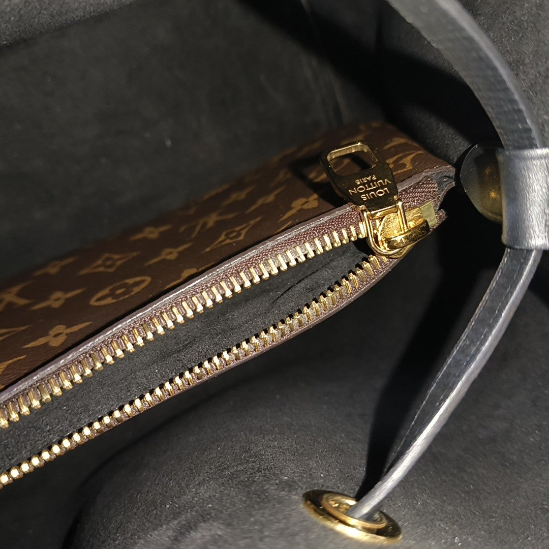 NÉONOÉ MM Monogram Coated Canvas Brown