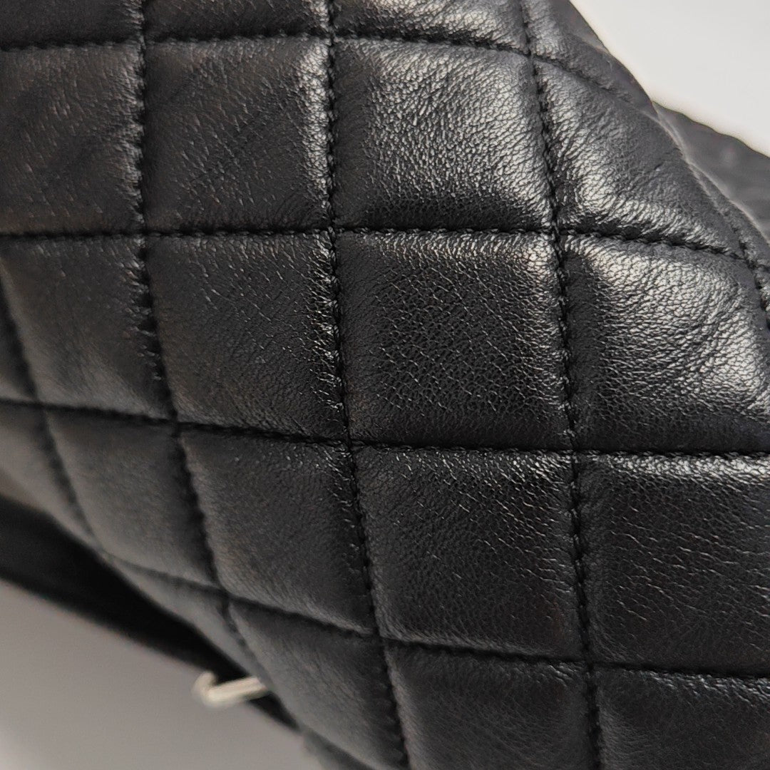URBAN SPIRIT Small Quilted Lambskin Black