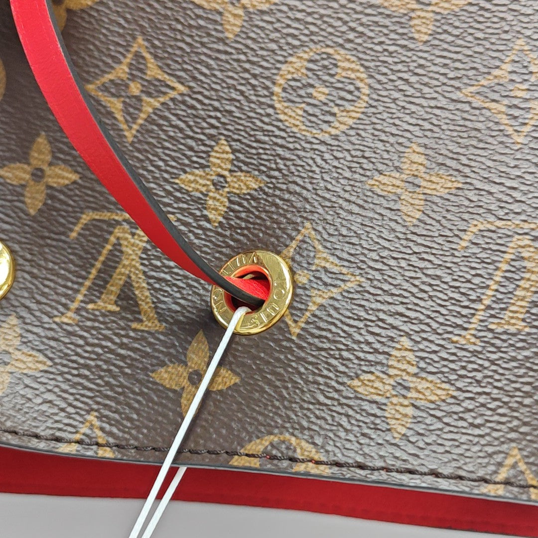 NÉONOÉ MM Monogram Coated Canvas Brown