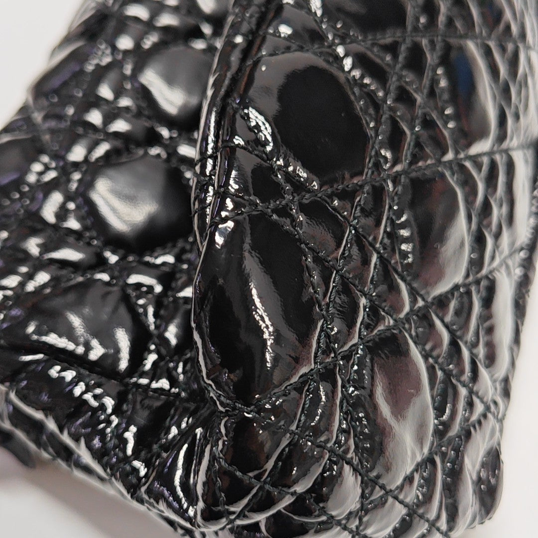 New Lock Cannage Patent Leather Black