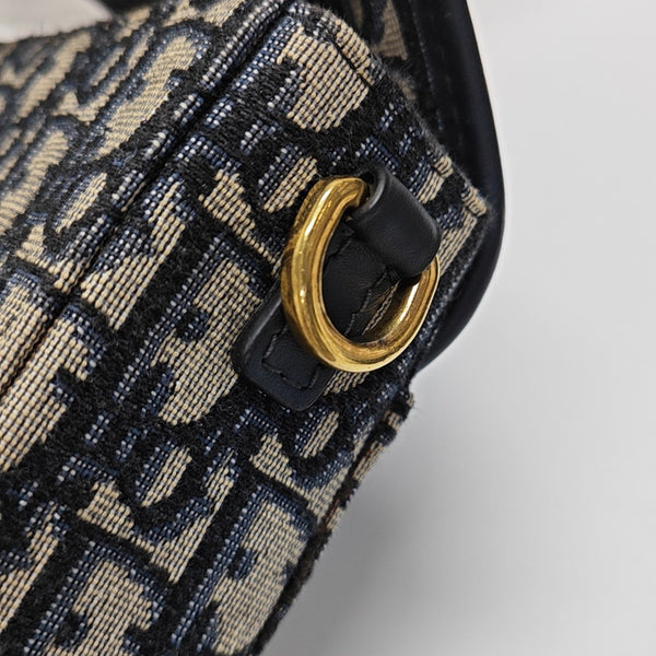30 Montaigne Mini Oblique Canvas Blue