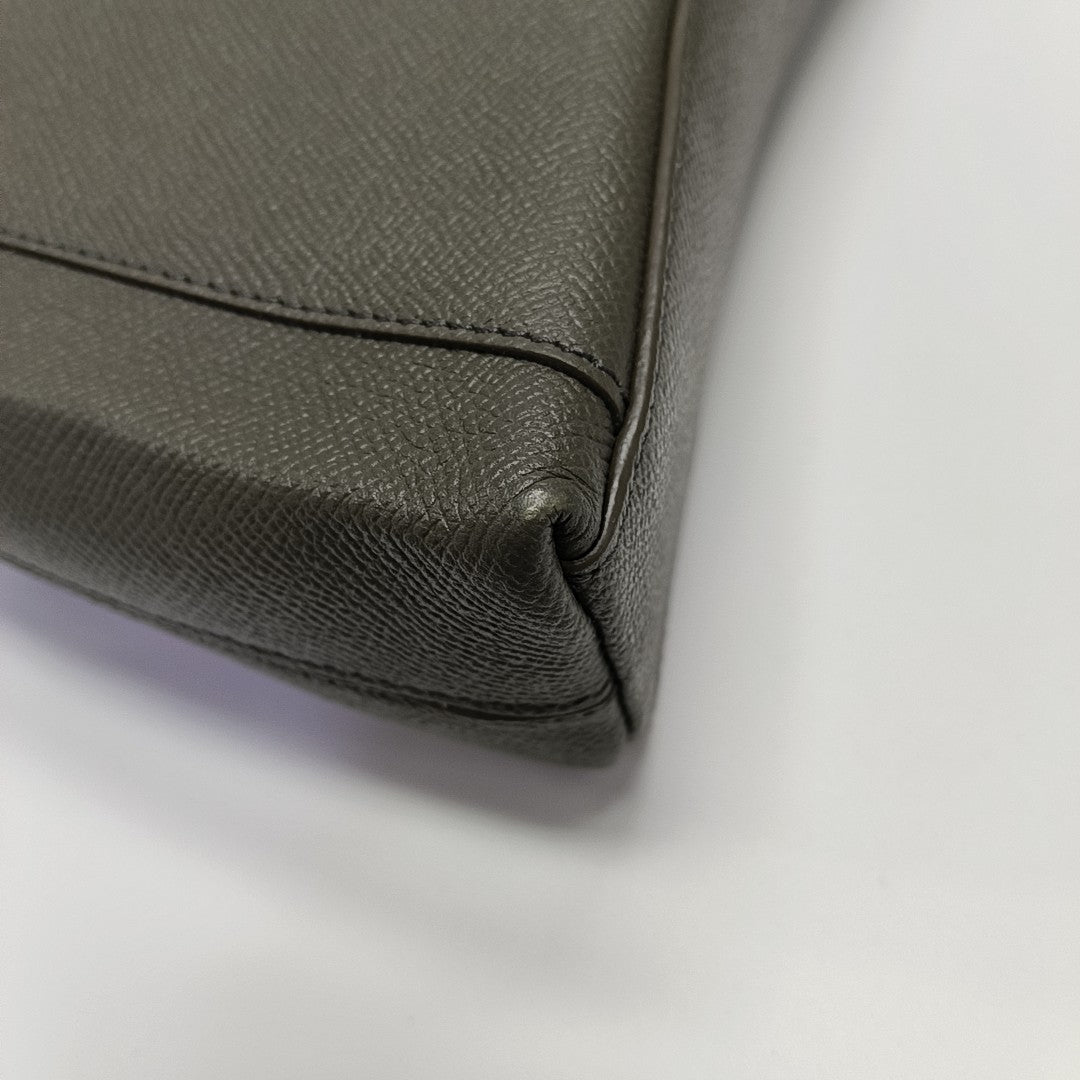 Downtown Calfskin Gray