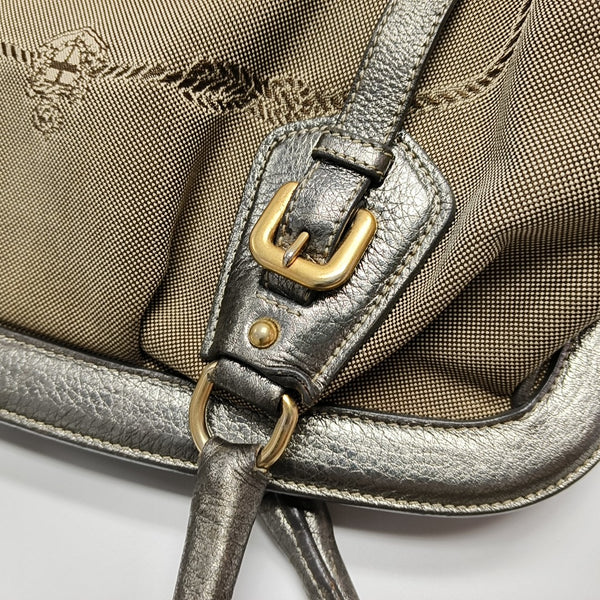 Canvas Brown