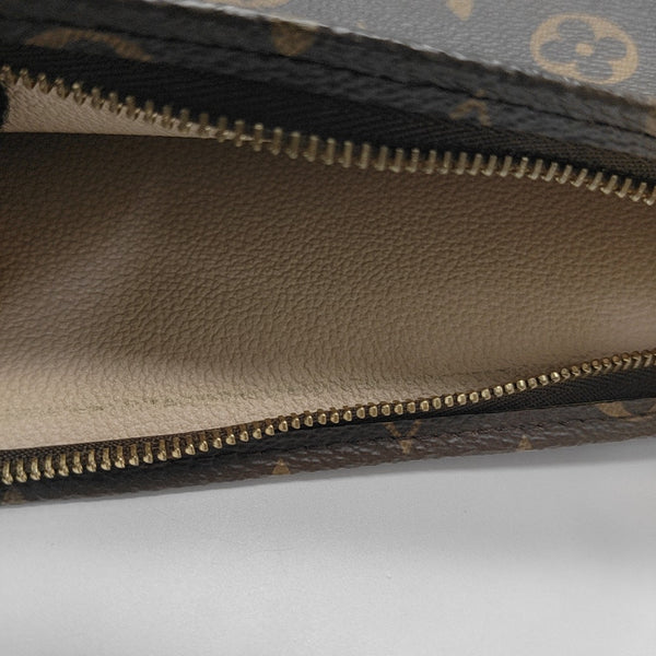 TOILET POCKET 26 Monogram Coated Canvas Brown