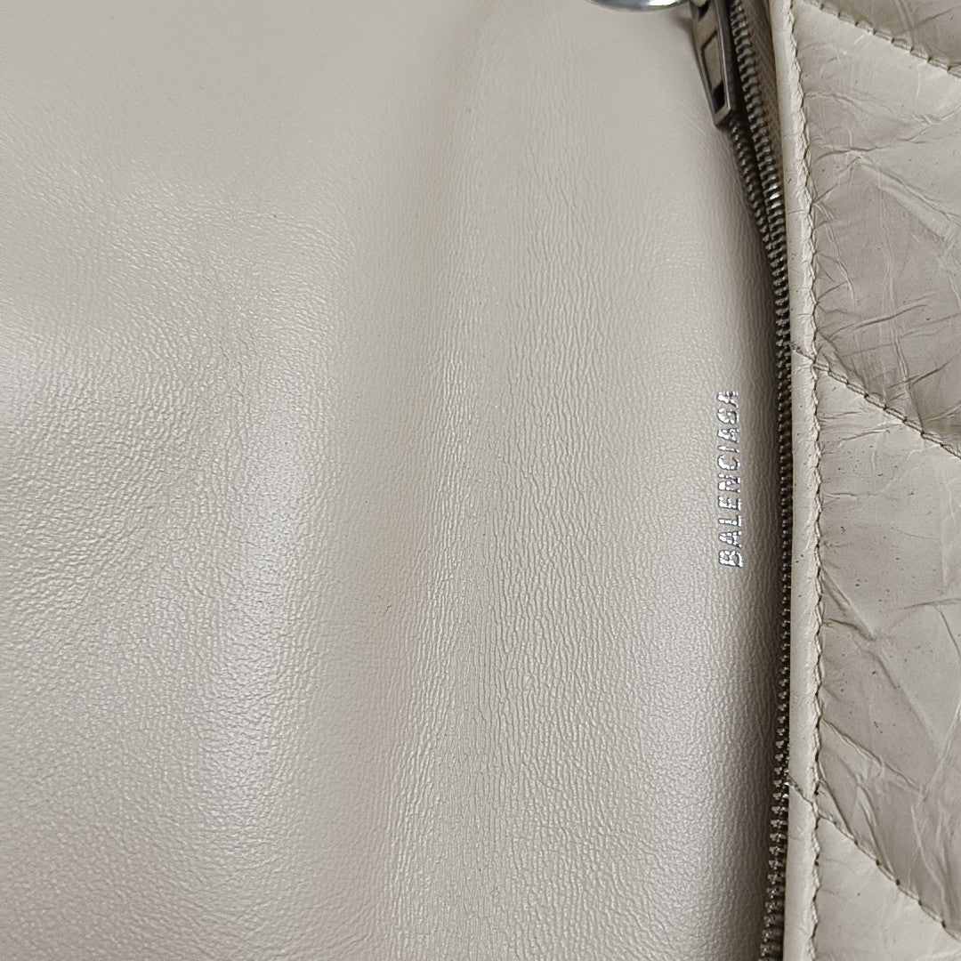 Crush Medium Quilted Calfskin Beige