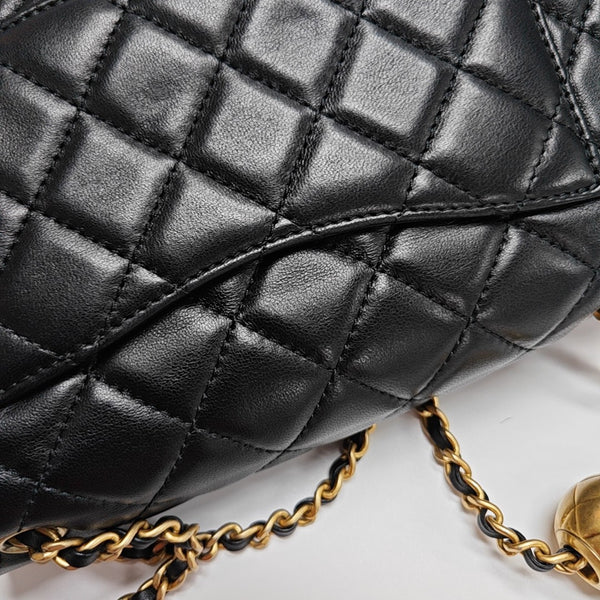CLASSIC FLAP Mini Quilted Lambskin Black
