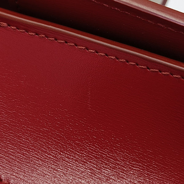 Authenticated pre-owned  CLASSIC BOX Mini Calfskin Red - Shoulder Bag at Looply