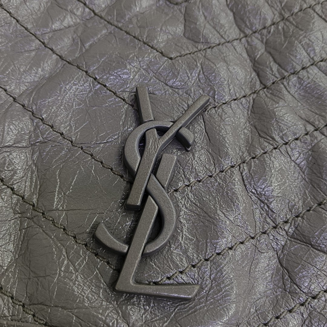 NIKI Medium Chevron Calfskin Gray