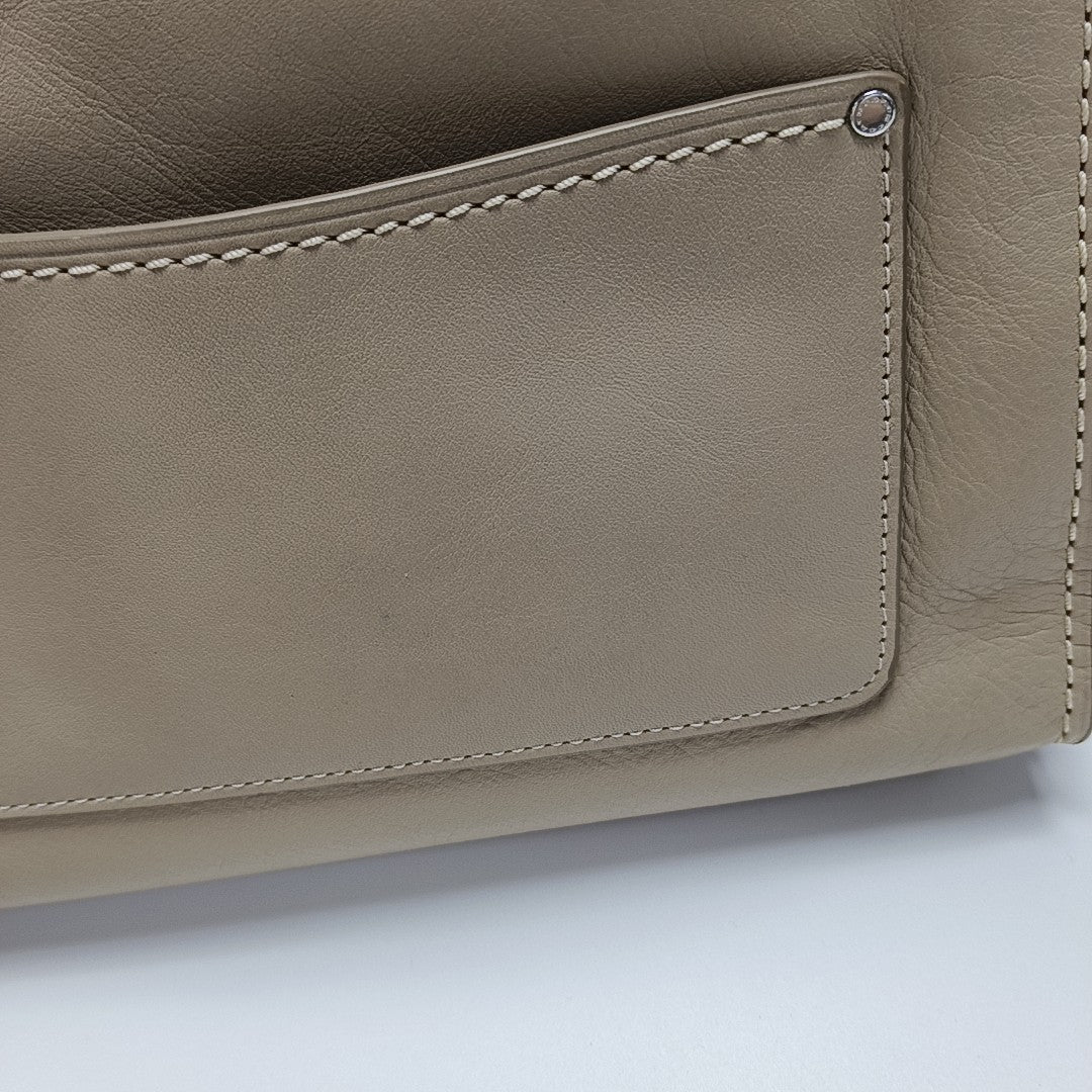 CARGO SOFT TABBY Medium Calfskin Beige