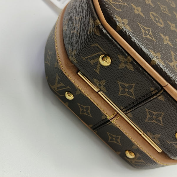 BOITE CHAPEAU PM Monogram Coated Canvas Brown
