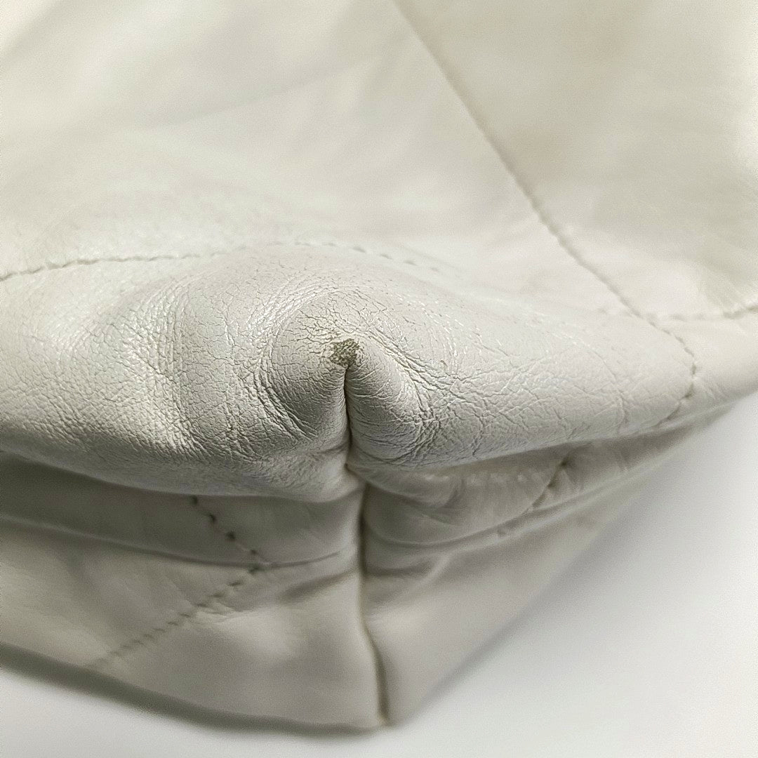 CHANEL 22 Small Quilted Calfskin White