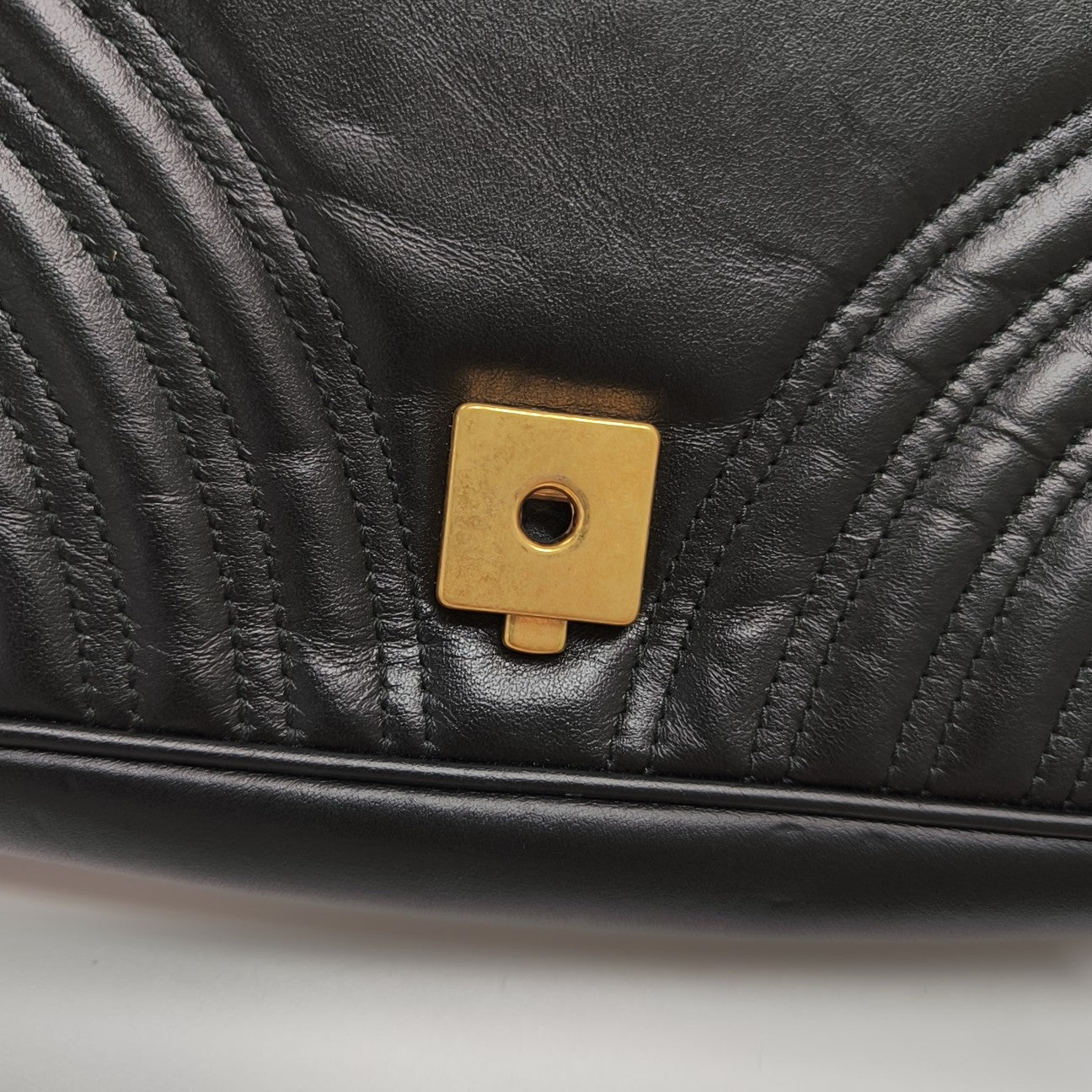 GG Marmont Medium Quilted Calfskin Black