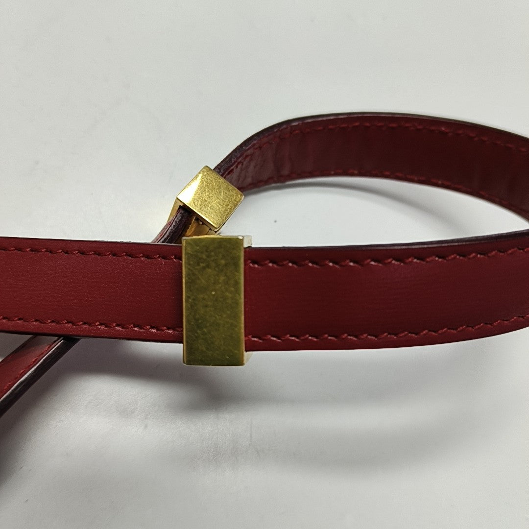 CLASSIC BOX Piel de ternera mediana Roja