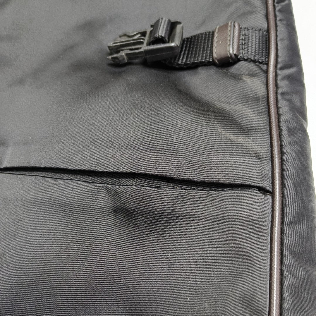 Vela Messenger Bag Nylon Black
