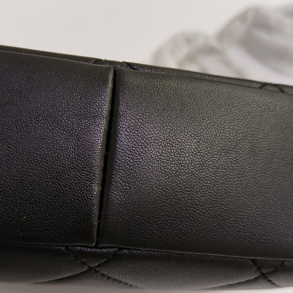 IN THE LOOP Small Quilted Lambskin Black