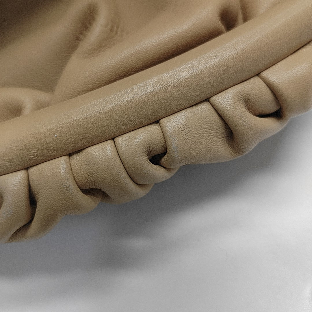 The Pouch Mini Lambskin Beige