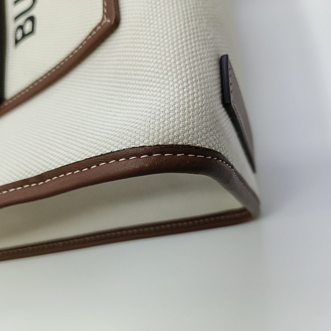 Freya Canvas White
