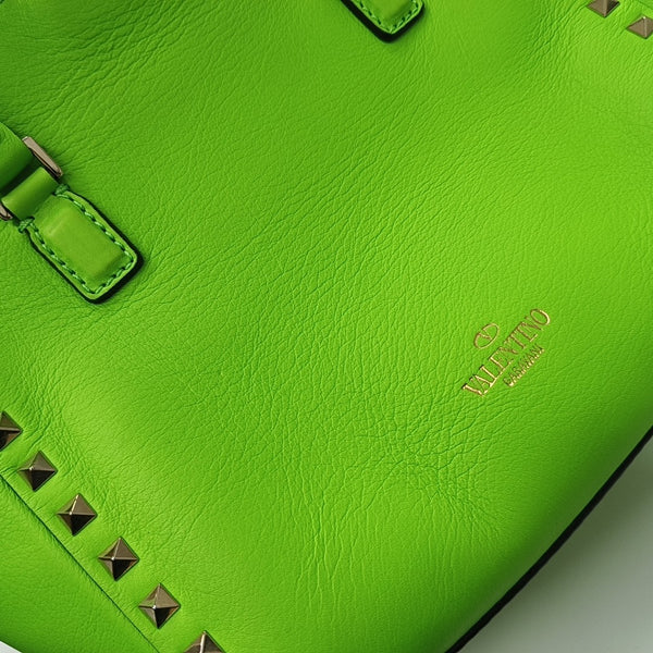 Rockstud Small Calfskin Green