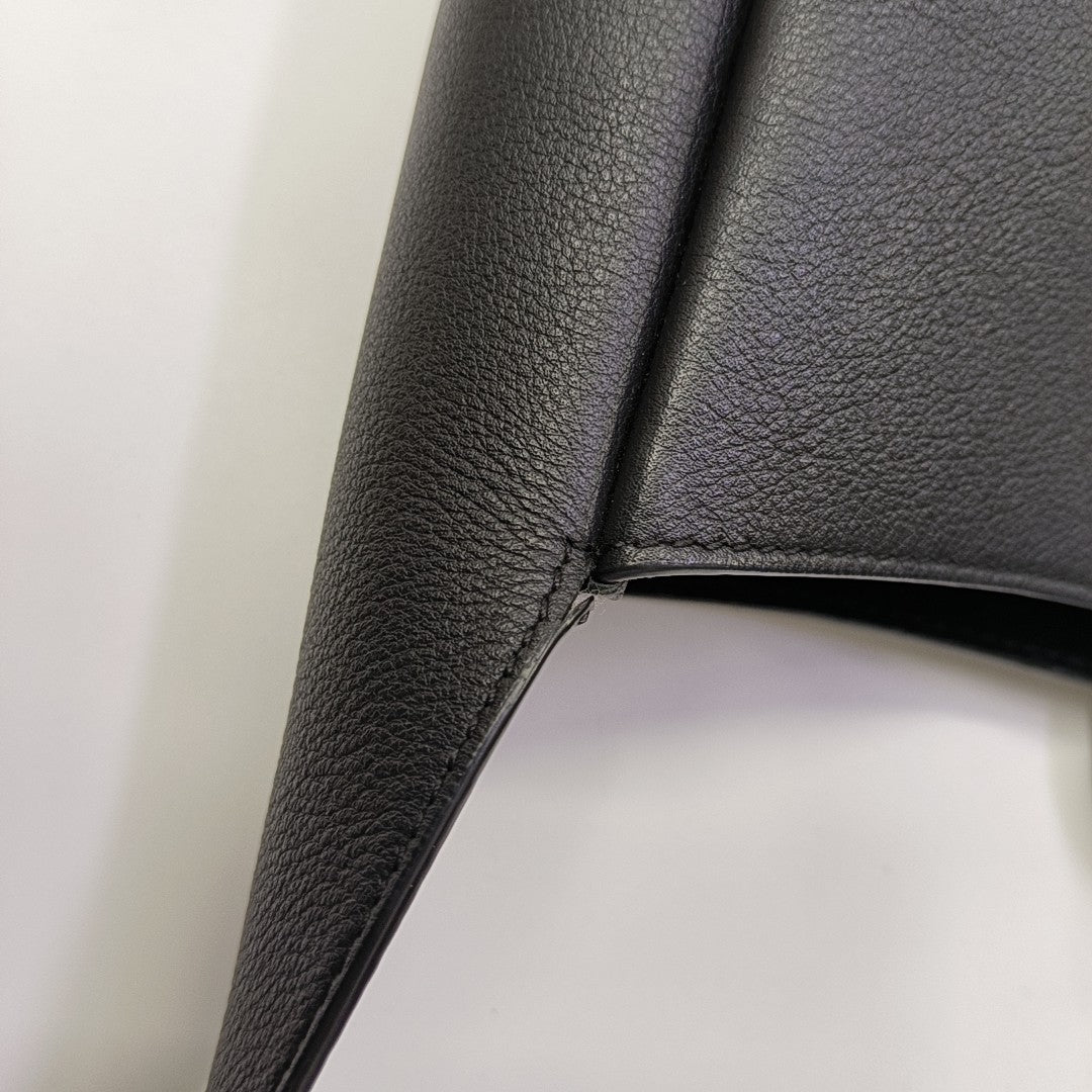 LE 5 À 7 Small Calfskin Black