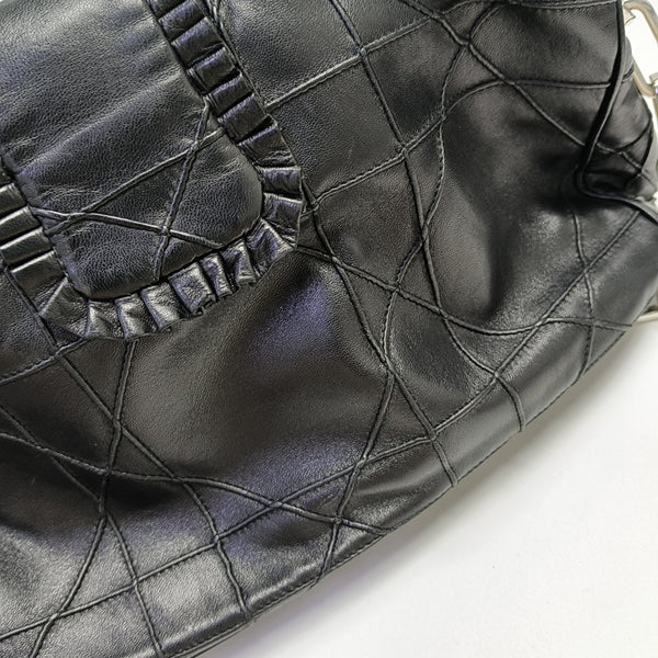 New Lock Cannage Calfskin Black