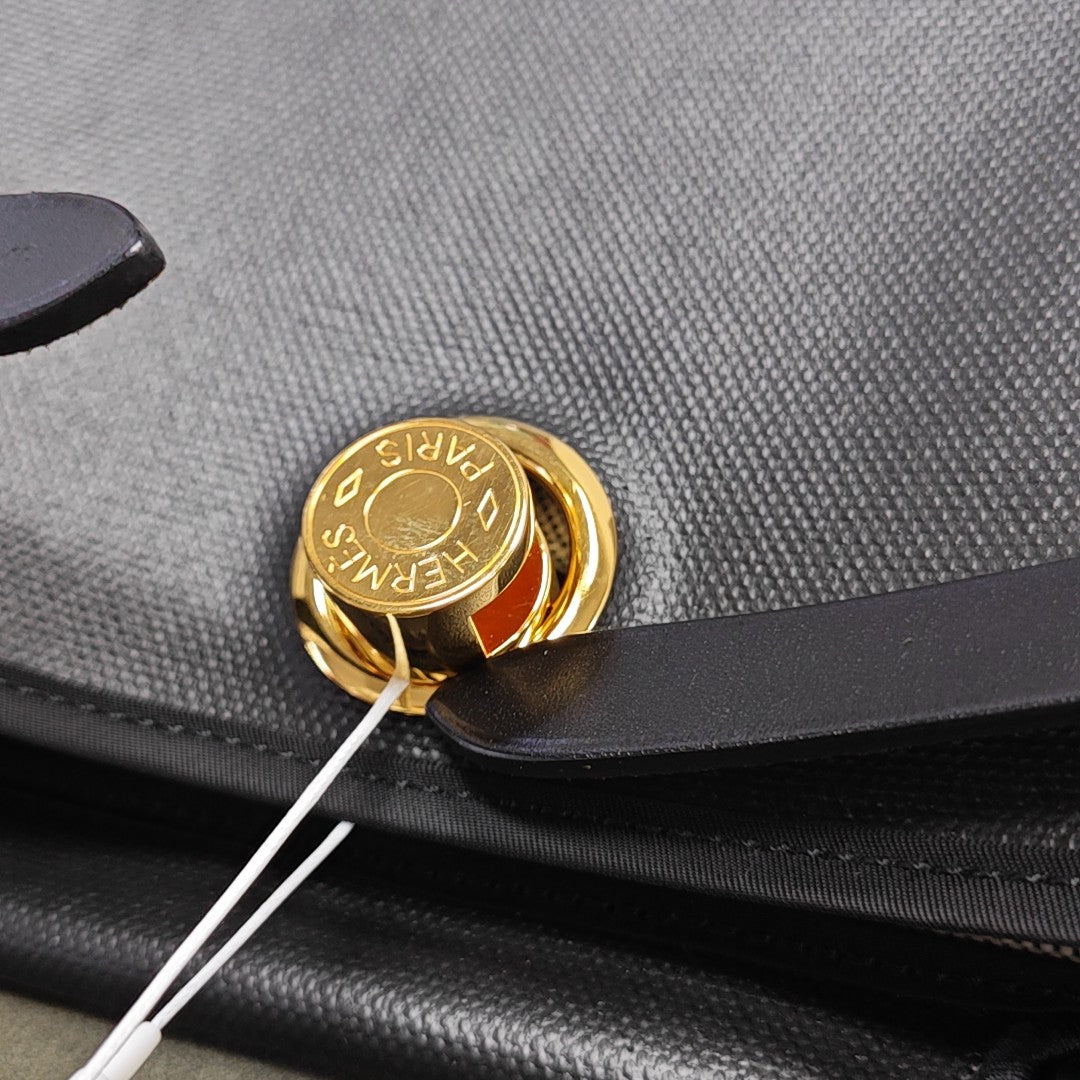 Herbag 31 Coated Canvas Black