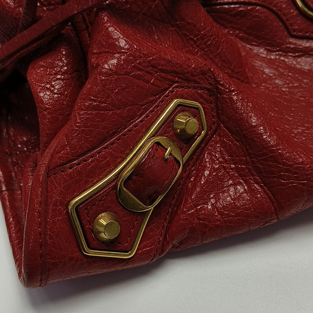 Classic City Medium Lambskin Red