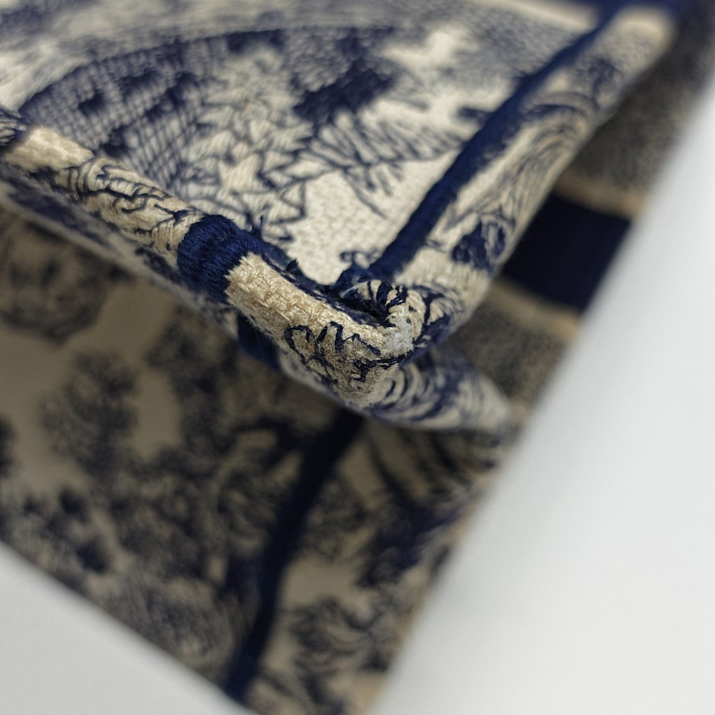 Book Tote Medium Canvas Blue