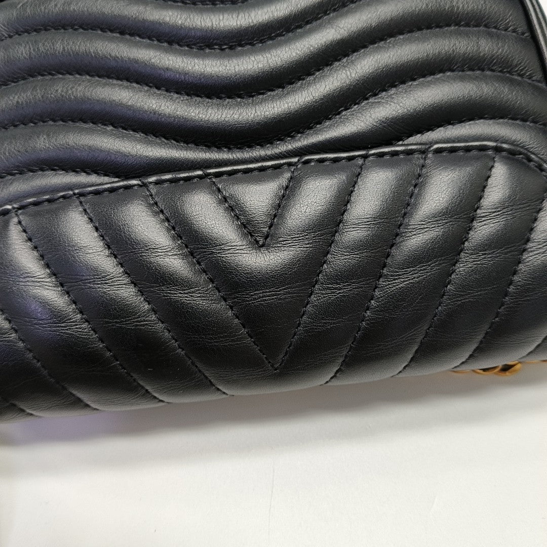NEW WAVE Quilted Calfskin Black