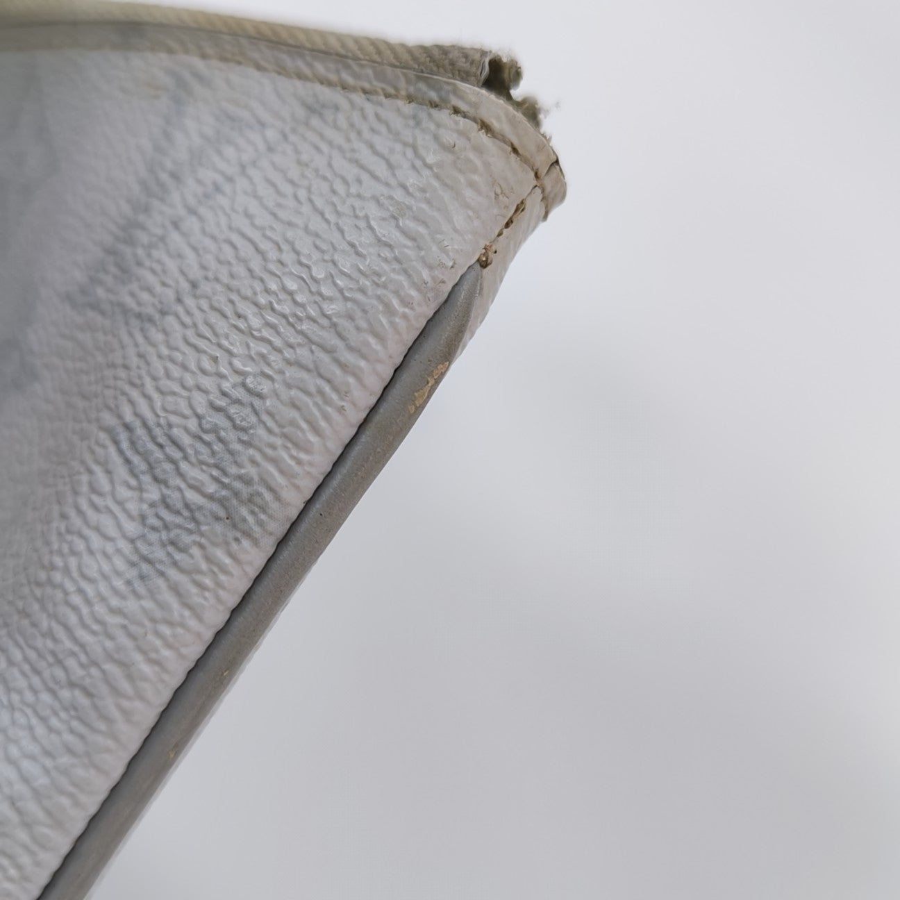 POCHETTE CHAINE GM Monogram Coated Canvas White