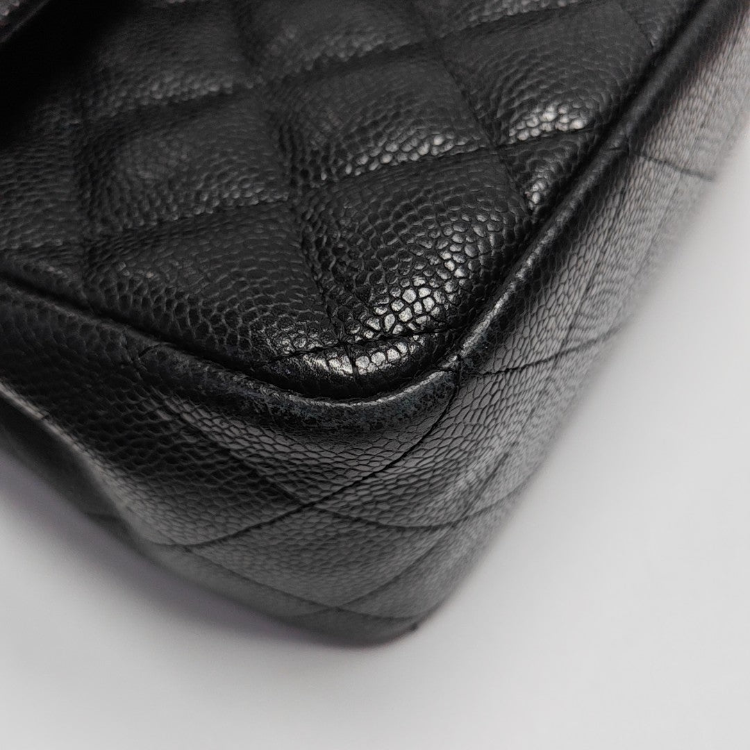 CLASSIC FLAP Jumbo Quilted Grained Calfskin Black