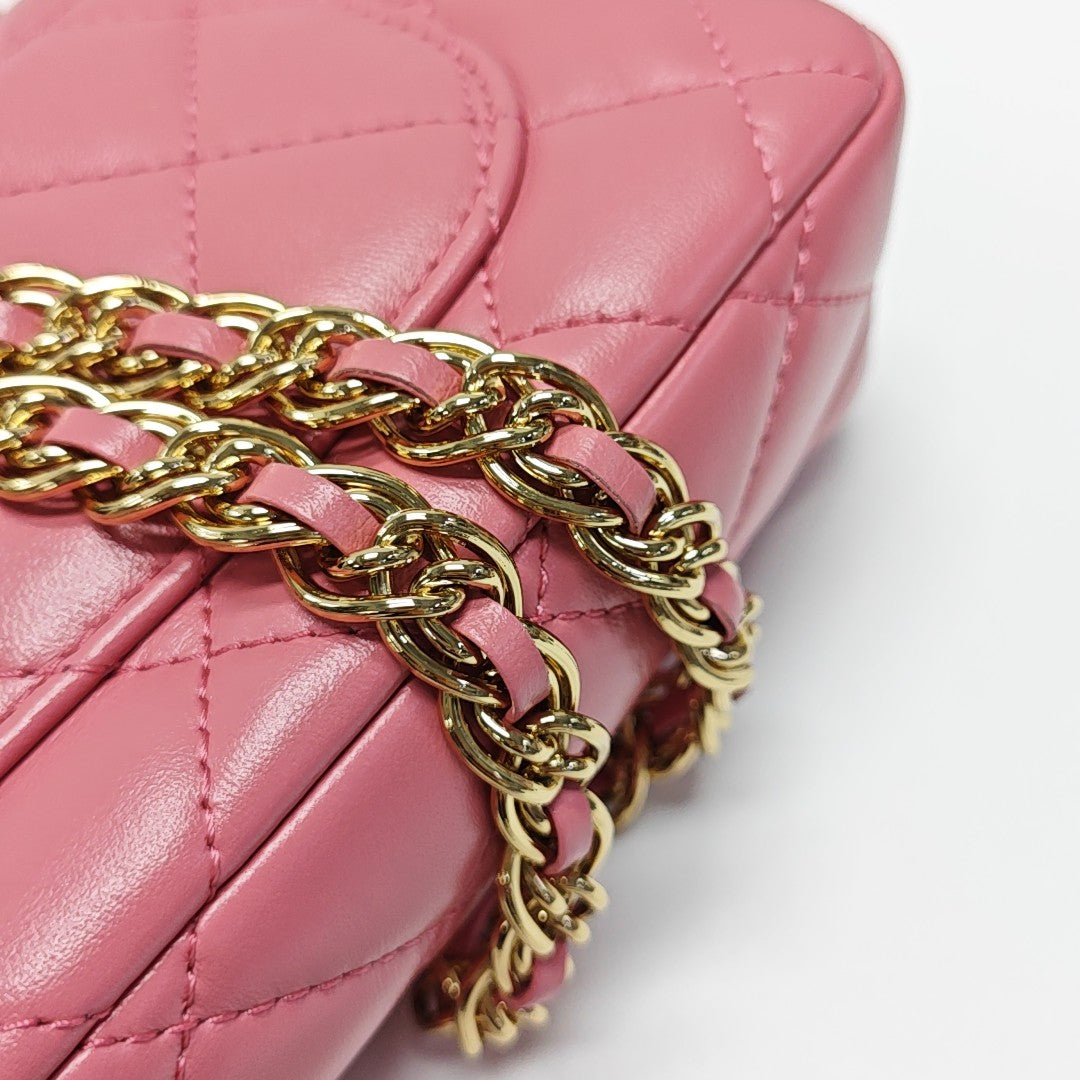 CLASSIC FLAP Small Quilted Lambskin Pink