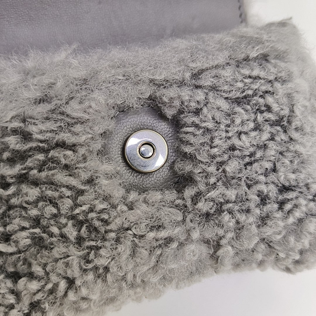 Hourglass Mini Sheepskin Gray