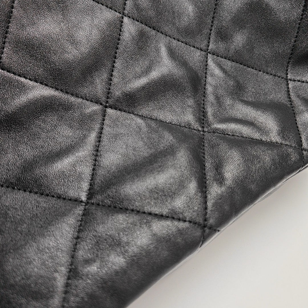 Quilted Lambskin Tote Bag Black