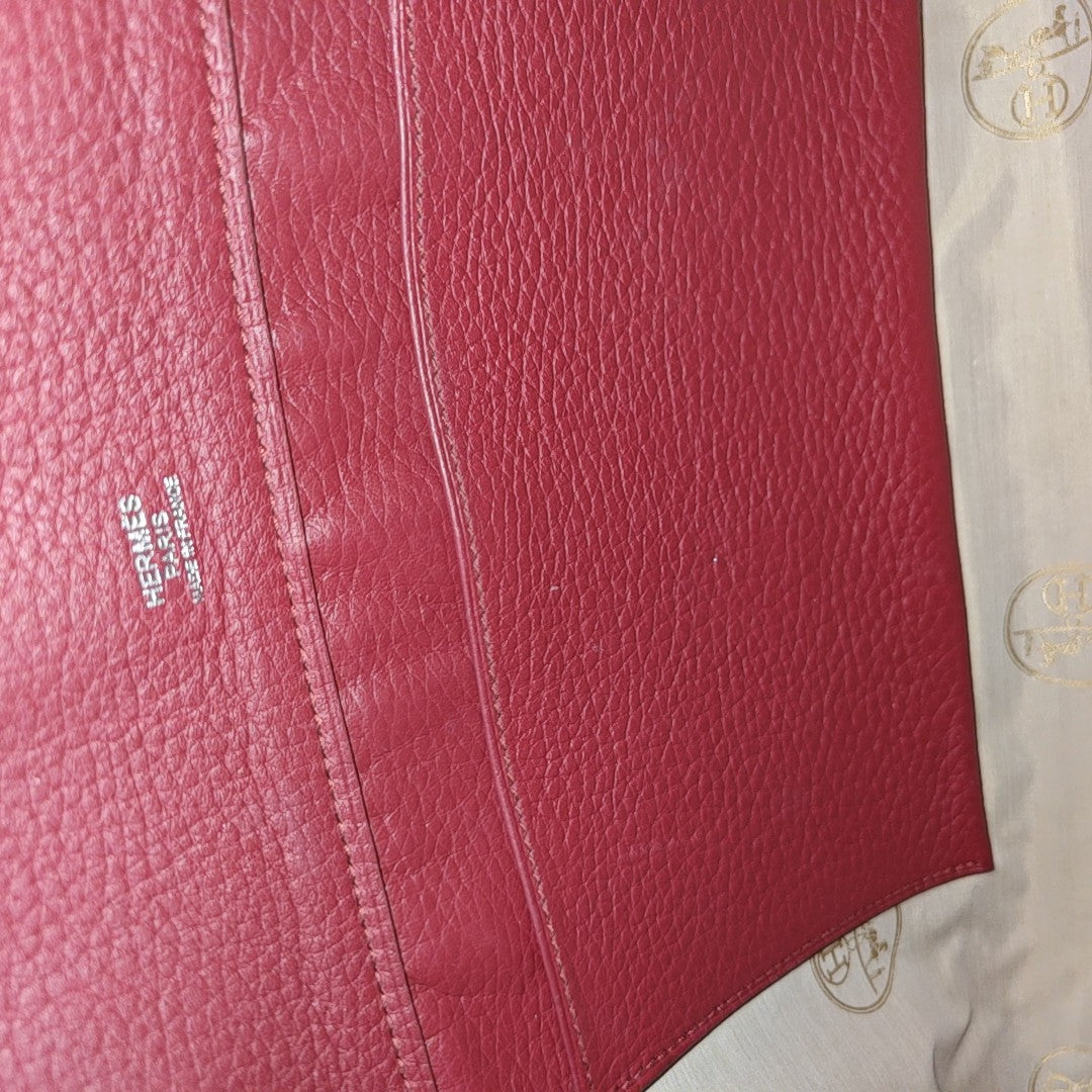 Atlas 42 Clemence Red