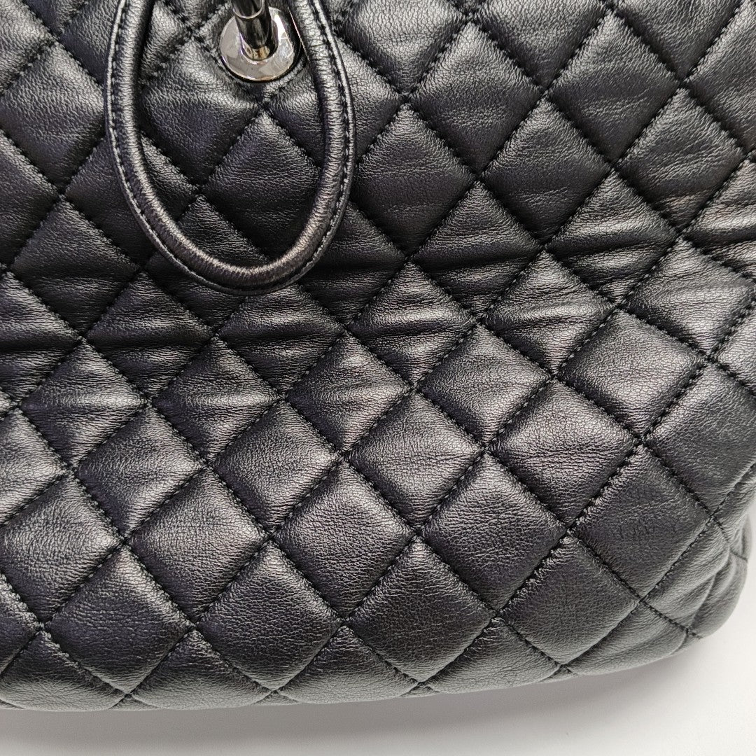 URBAN SPIRIT Quilted Lambskin Black