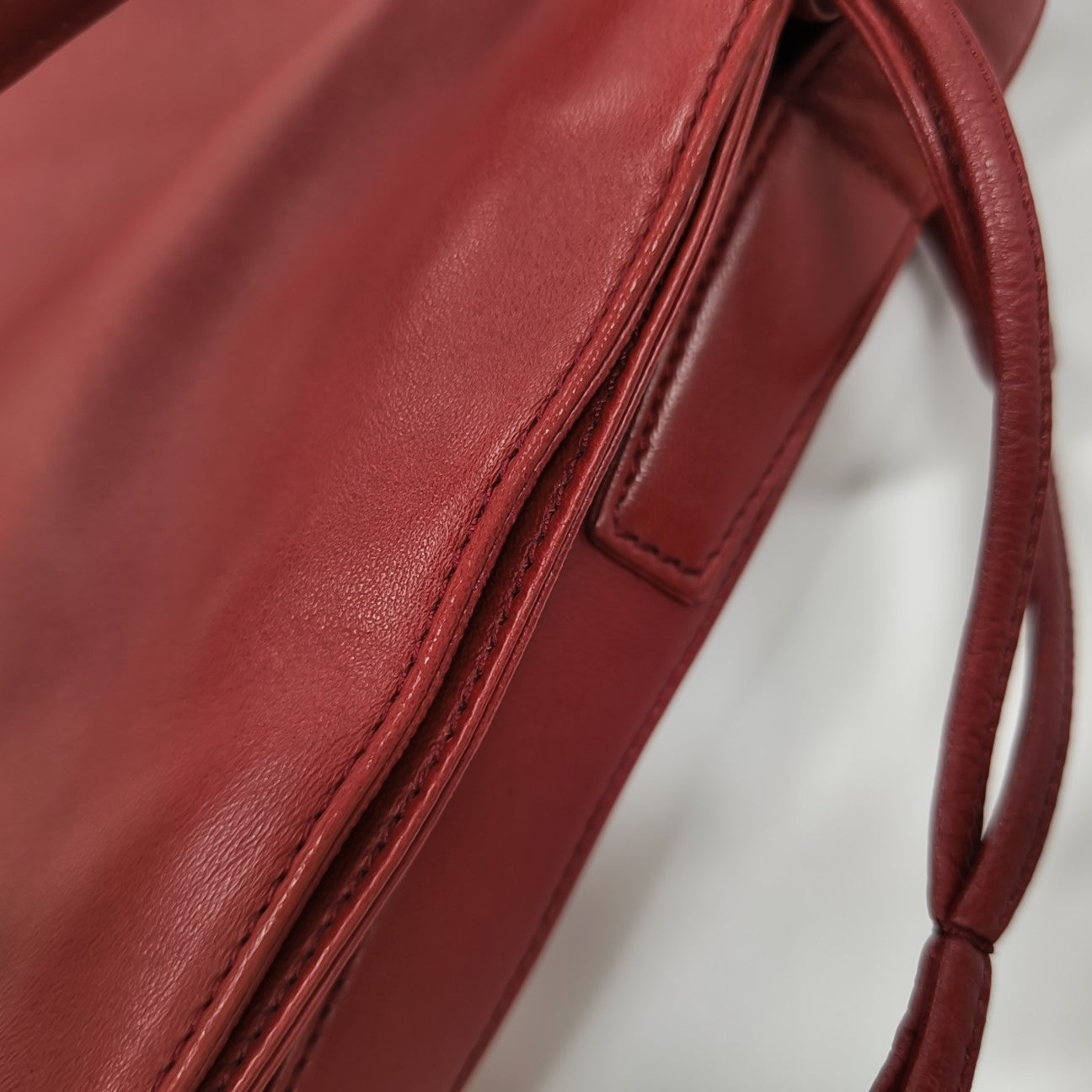 Flamenco Medium Calfskin Red